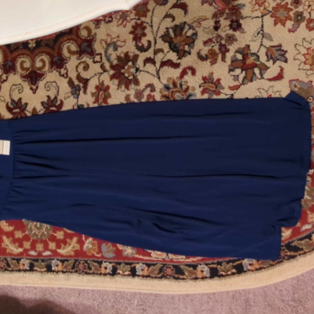 Dress - Picture 2 of 3